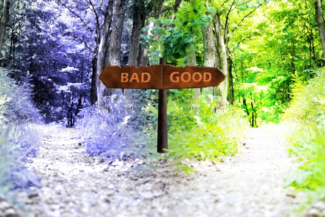 左「BAD」、右「GOOD」