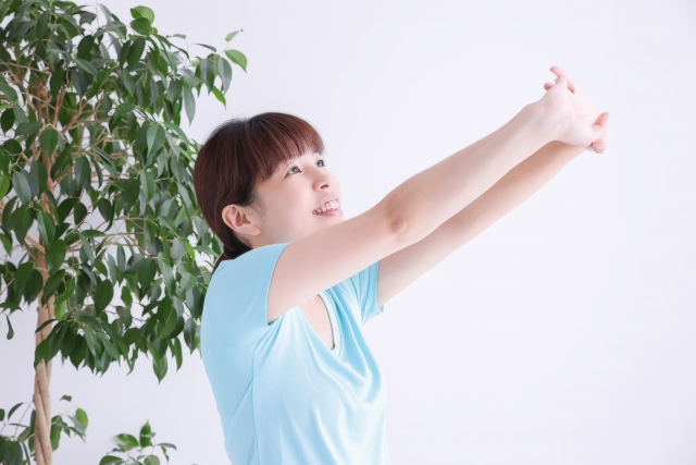 リフレッシュする女性